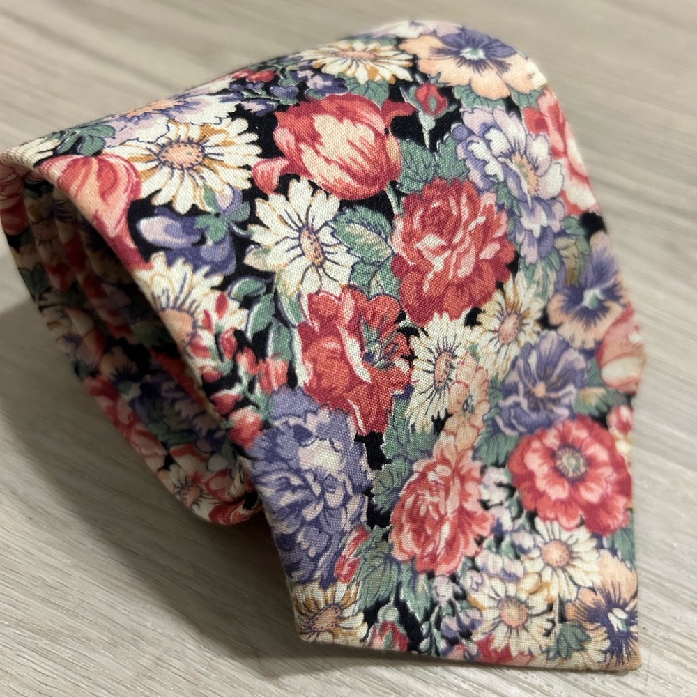 Boston Traders Multicolor Floral Tie